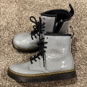Like new! Dr. Martens Glitter Boots. Sz 1